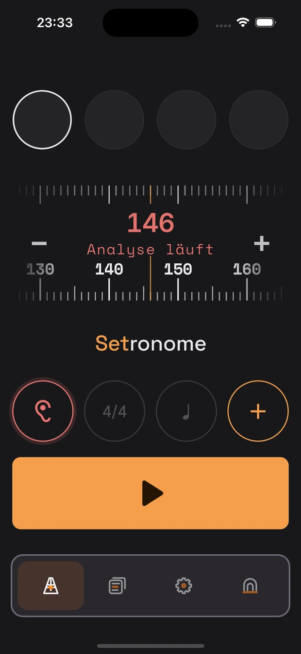 Tempo hören auf dem iPhone: Die Analyse läuft, das Ohr ist rot umrandet, und die erste Zahl 146 steht noch in Rot über dem Tempo-Lineal.